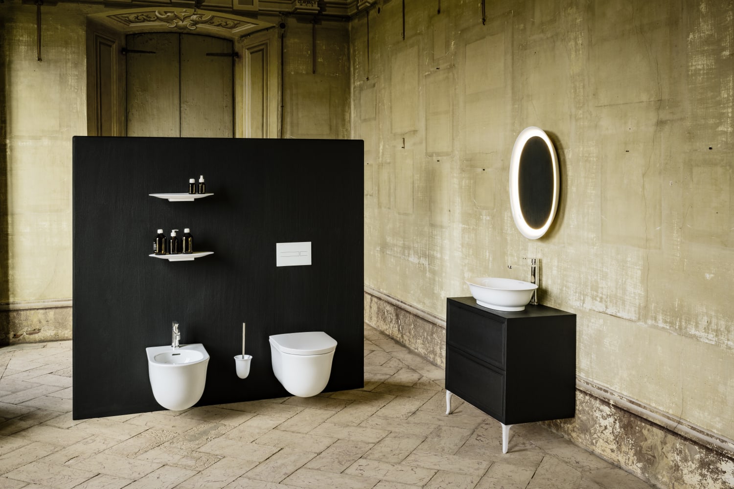 THE NEW CLASSIC Коллекции ванных комнат LAUFEN